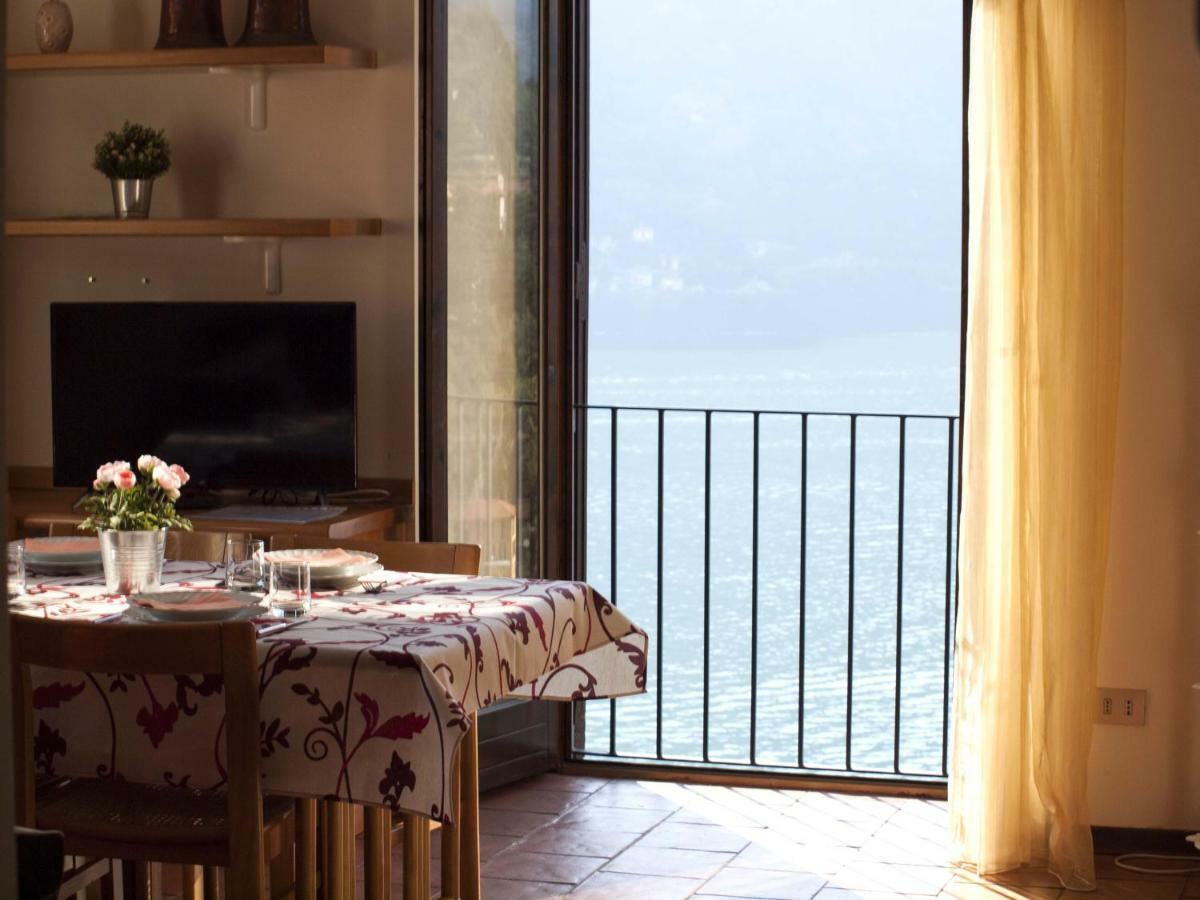 Casa Marina - Appartamento Nel Residence Di Nesso Luaran gambar